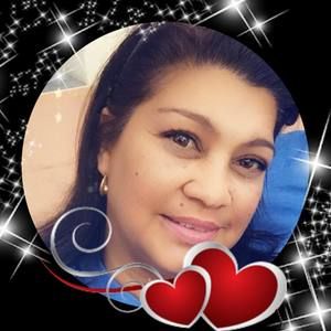 Meet your Posher, Estela